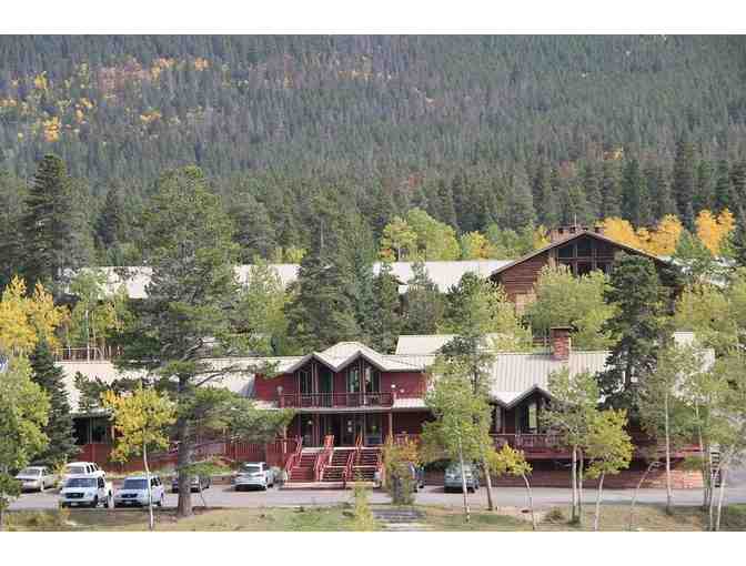 Enjoy 2 nights @ Dao House Estes Park,Colorado 4.4* Rated