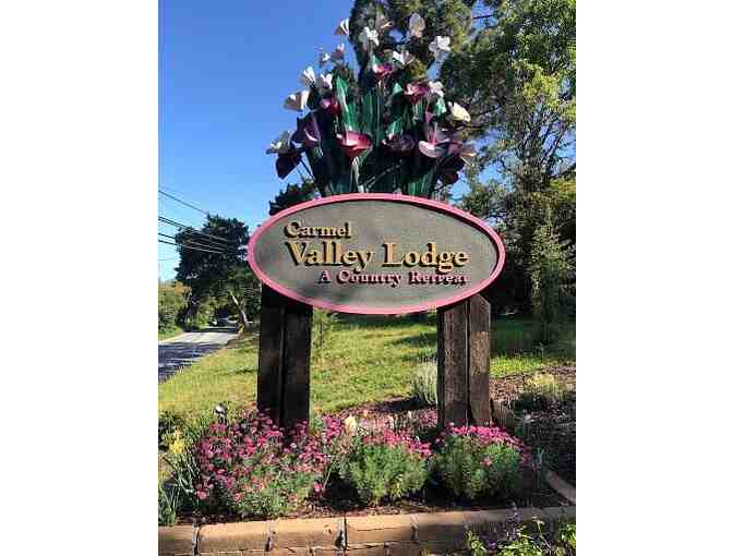 Enjoy 3 nights luxury Carmel Valley Lodge 2 bd Cottage California