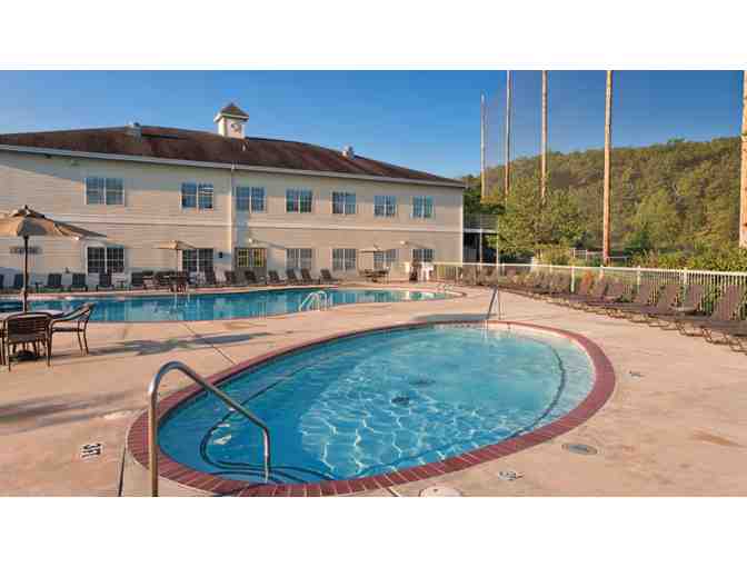 Enjoy 3 nights Worldmark Branson 4.4* Resort + $100 FOOD