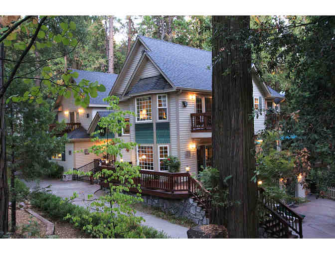 Enjoy 4 nights BnB McCaffrey House Bed & Breakfast Inn near Yosemite 4.7 Star