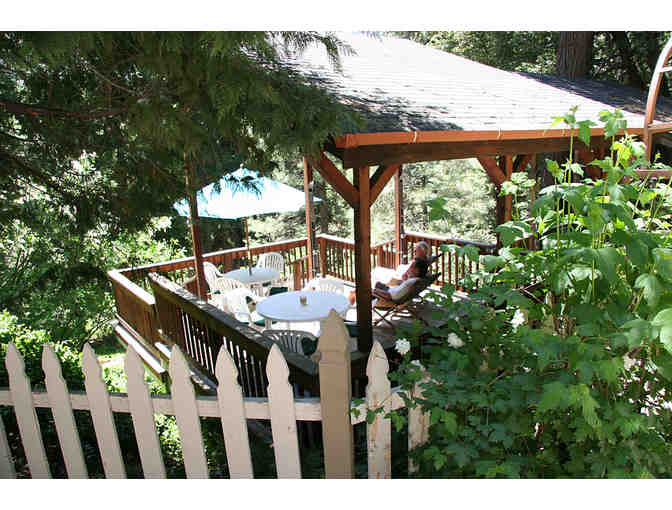 Enjoy 4 nights BnB McCaffrey House Bed & Breakfast Inn near Yosemite 4.7 Star