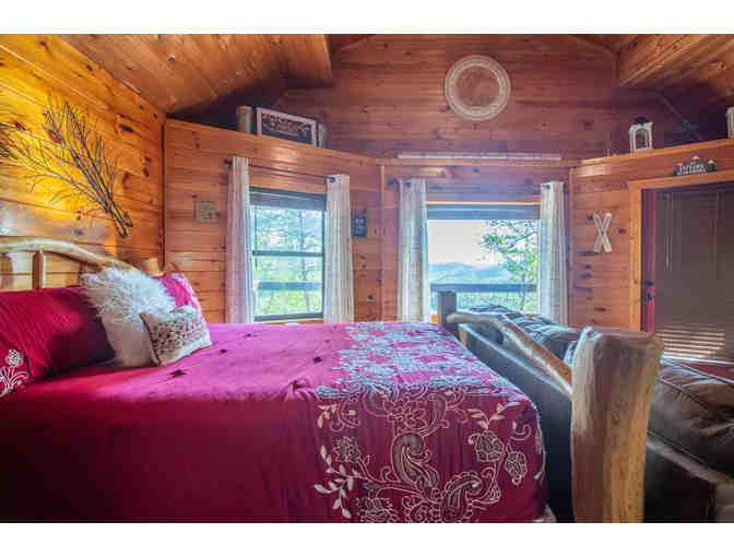 Enjoy 7 nights luxury 2 bed cabin Pigeon Forge, TN + $100 FOOD