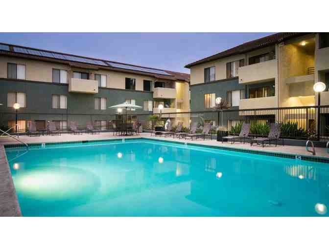 Enjoy 4 night 2 bed Condo San Diego + Golf Adventure - Photo 9