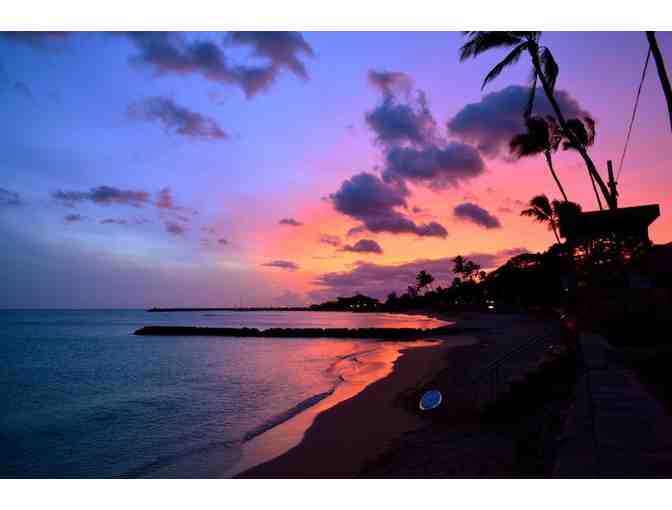 7-Night 3 Bedroom Oahu Oceanview Home + Horse Back Riding Experience