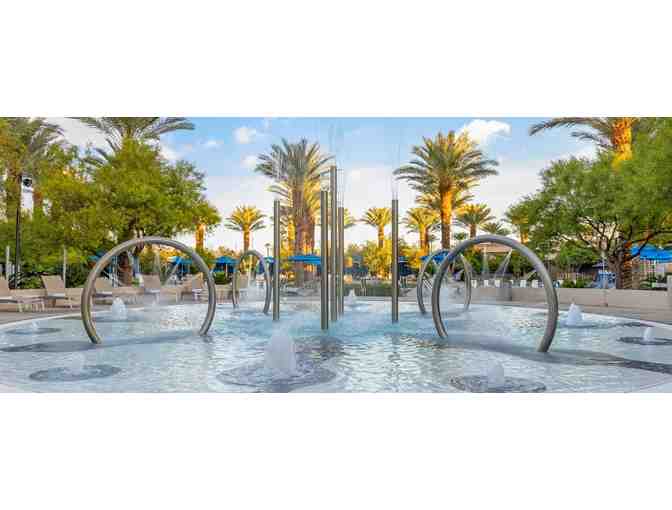 3 nights Luxury Las Vegas 2 bed suite + 2 rounds of golf - Photo 6