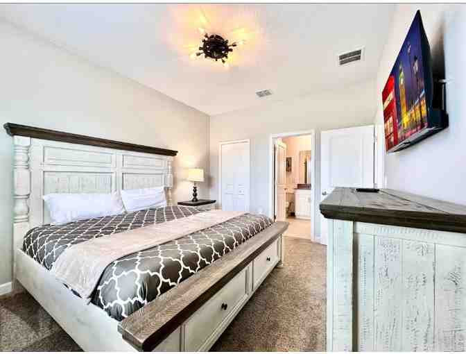 5-Night Orlando Stay in 8-Bedroom Home with Disney Magnolia Golf - Photo 5