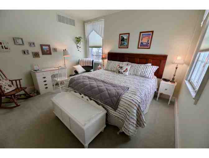 3-Night Retreat in Finger Lakes King Room - Photo 4