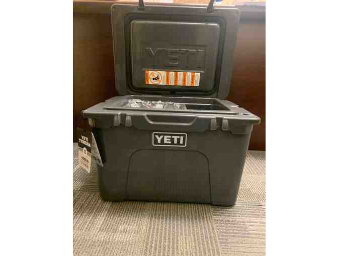 Yeti Tundra 35 Hard Cooler