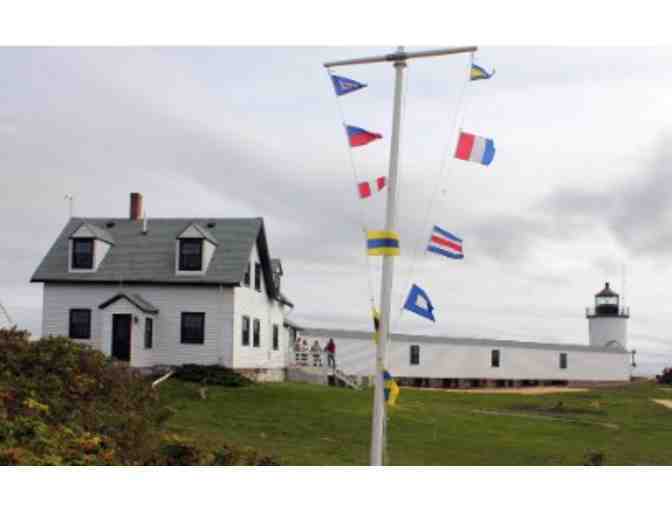 Lobster Roll Picnic at Goat Island Lighthouse by Kennebunkport Conservation Trust