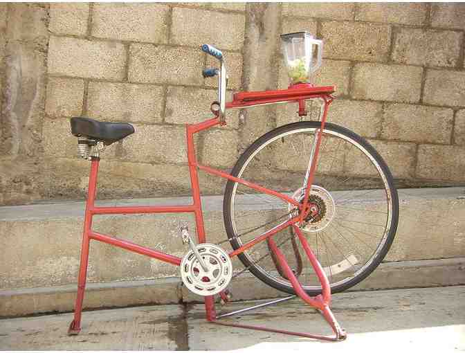 Pedal-Powered Bici-Blender - Photo 1