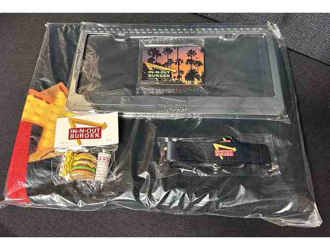 Ultimate Fan In-N-Out Package - Photo 2