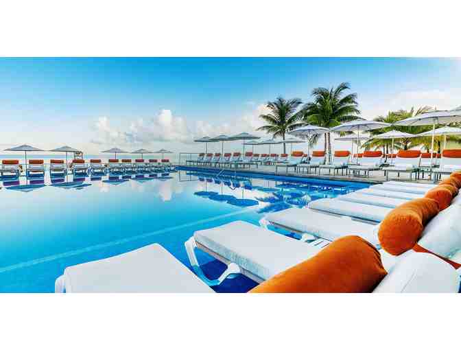 Moon Palace All Inclusive Resort in Cancun with American Airlines Airfare