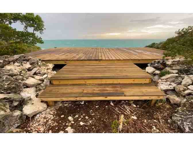 Spend a week on a beautiful and deserted tropical island!