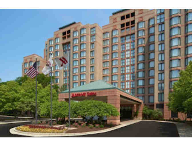 1 Night Weekend Stay at Chicago Marriott Suites O'Hare with breakfast buffet for 2 - Photo 2