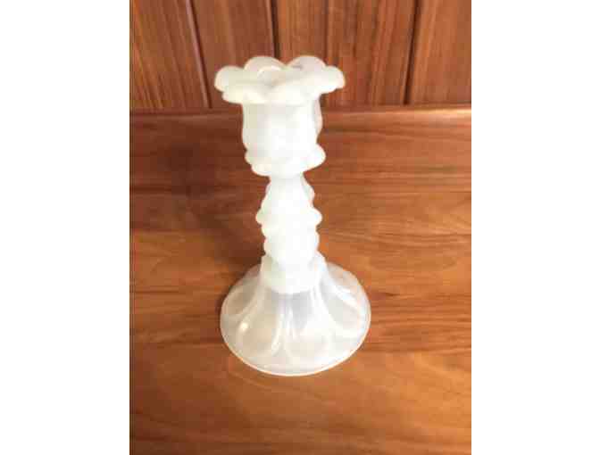 1840s Clambroth Boston & Sandwich Glass Petal & Loop Candlestick - Photo 1