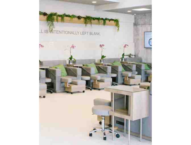 Seasonal Signature Pedicure at Brentwood Bellacures