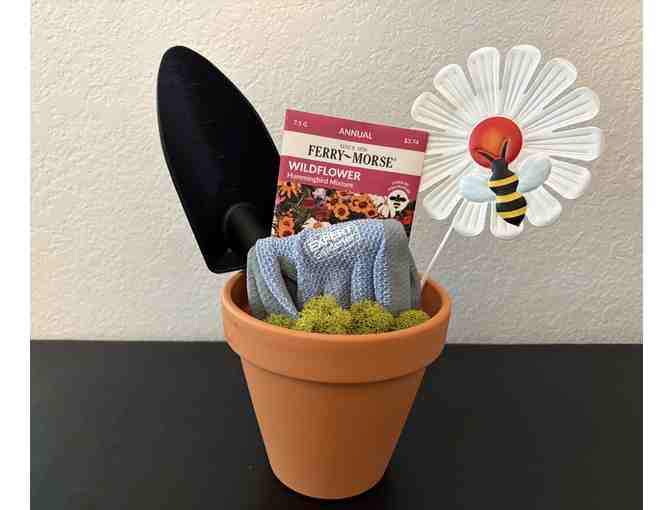 Grow It Land Designs - Gift Basket and (1) $100 Gift Certificate