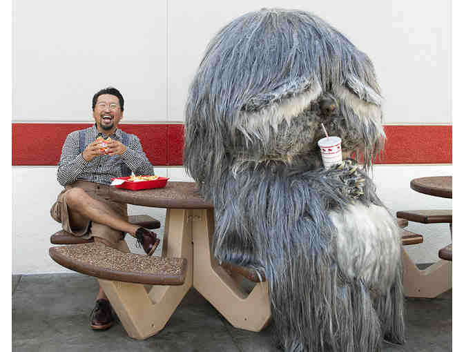 Takashi Murakami at the In-n-Out burger by Jason Schmidt
