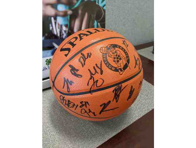 Boston Celtics 2021-2022 Team Autographed Basketball