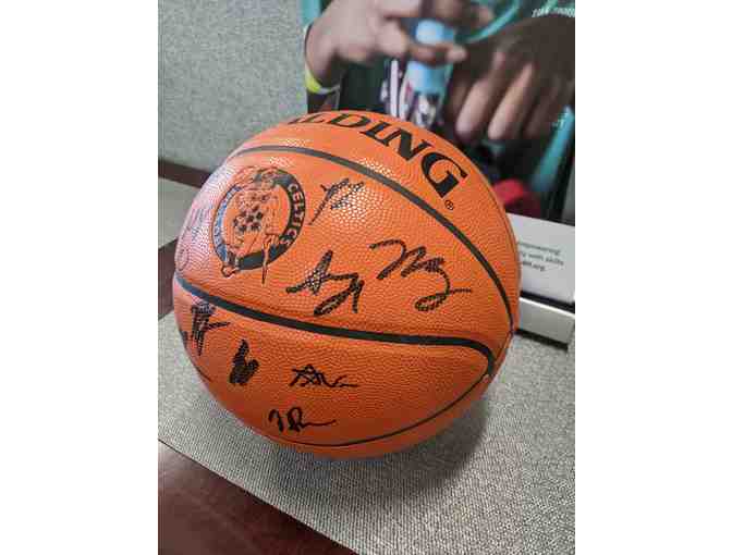 Boston Celtics 2021-2022 Team Autographed Basketball