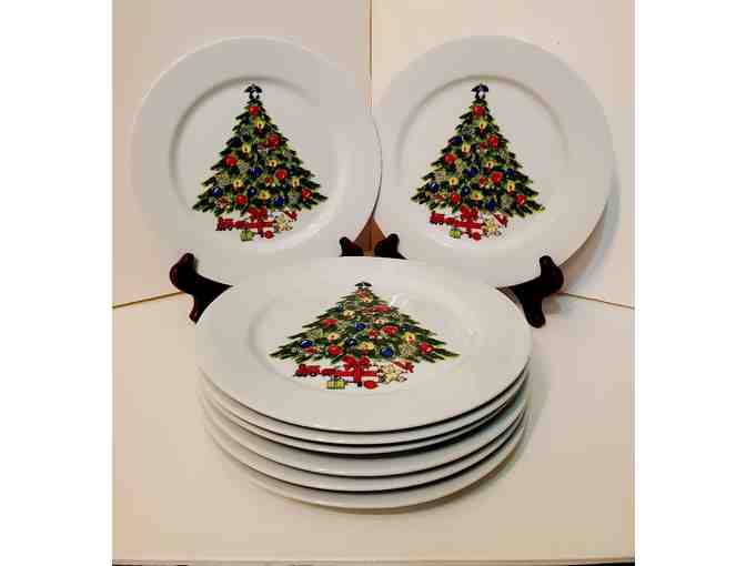 Christmas Holiday Plates -- Set of 8 - Photo 1