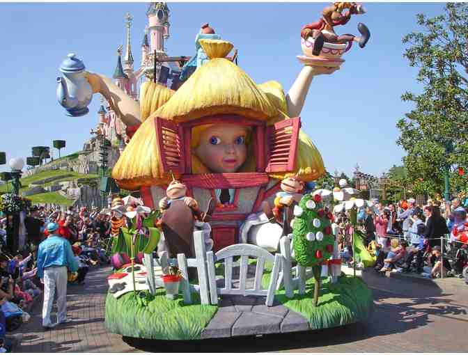 Disney World Family Adventure: 4-Night Stay for 2 & $500 Disney Gift Card