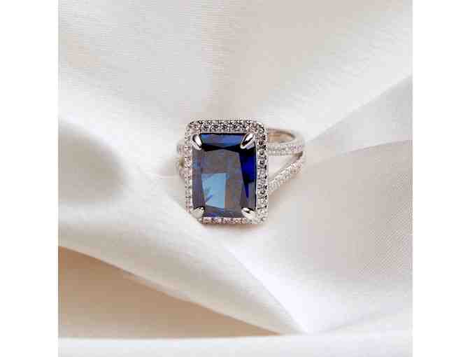STRIKING BLUE SAPPHIRE Cocktail Ring (size 7)