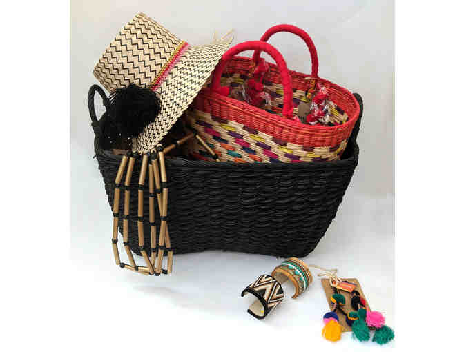 Anthill shopNplay - Women's Gift Basket - Photo 2