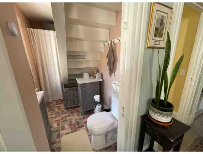 Long weekend stay in historic Harrisville home