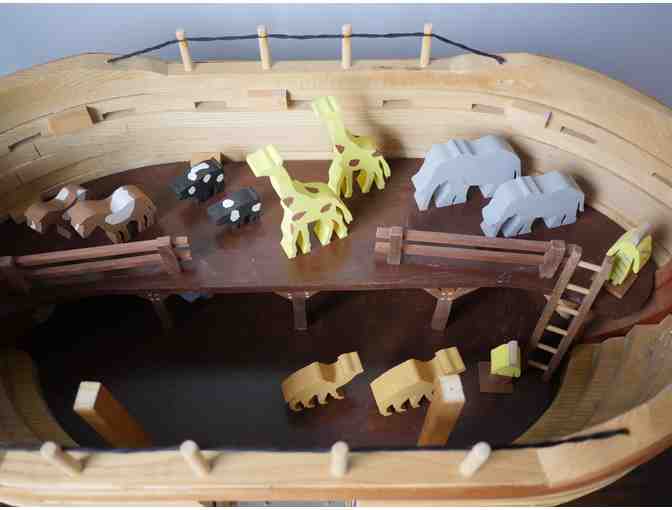 Rare, Handcrafted Noah's Ark Replica - Photo 3