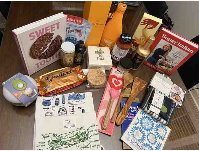 7th Grade Class Project: Cooking Is Love Basket