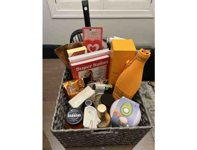 7th Grade Class Project: Cooking Is Love Basket