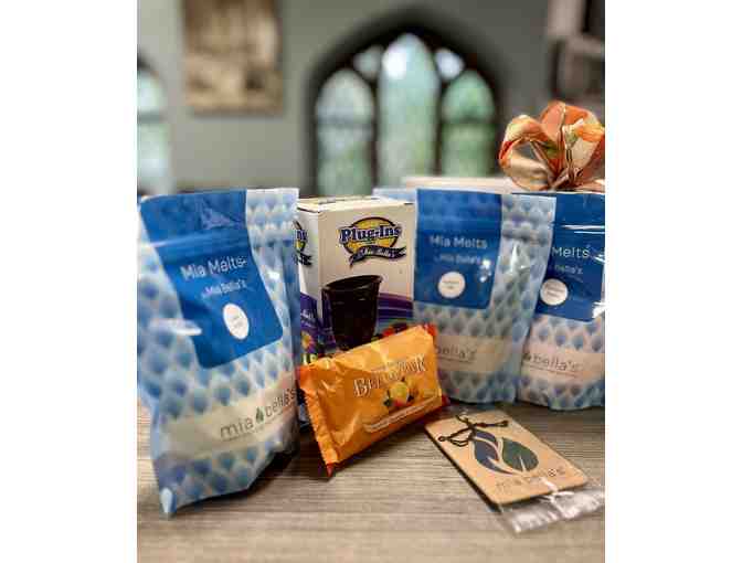 Mia Bella Candles Gift Basket
