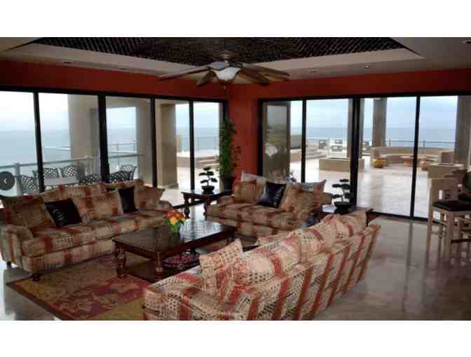 Penthouse - A Luxurious 5BDR/5BA Oceanfront 4 Night stay in Rocky Point, Mexico (Puerto Pe