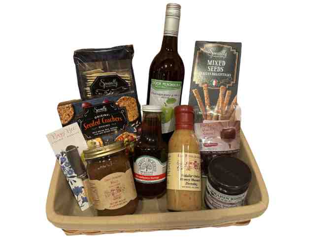 Taste of Door County Charcuterie Basket