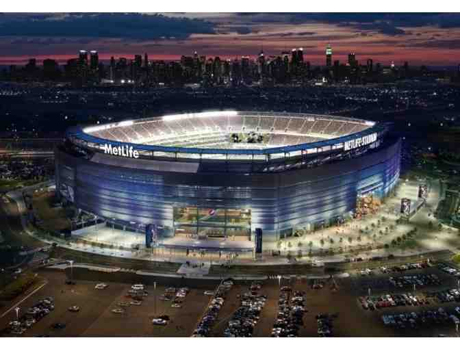 4 Field Level Tickets (Section 137) to a 2023 NY Giants Home Game with parking pass - Photo 3