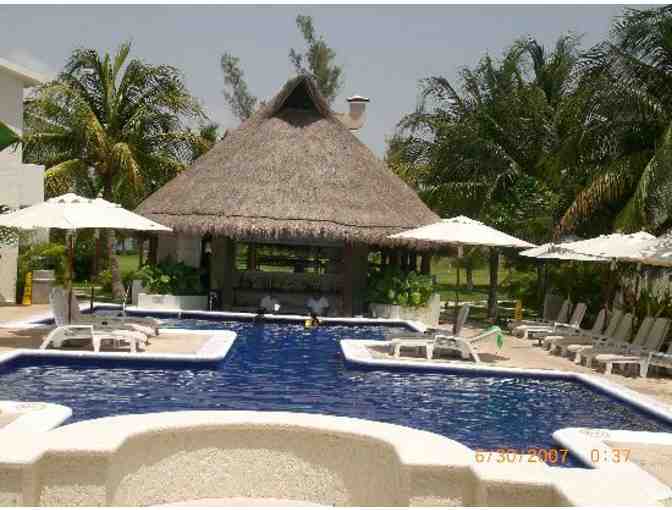 5 Day/4 Night Stay in Cancun Mexico for 2 adults and 2 kids! - Photo 2