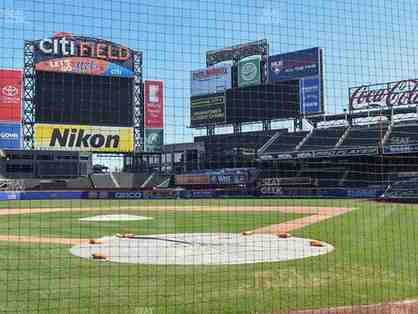 Mets Home Game Tickets in Delta Silver Section(4) w/Parking Pass