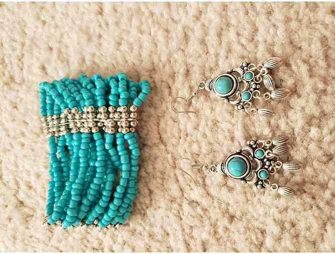 Bracelet and earring set