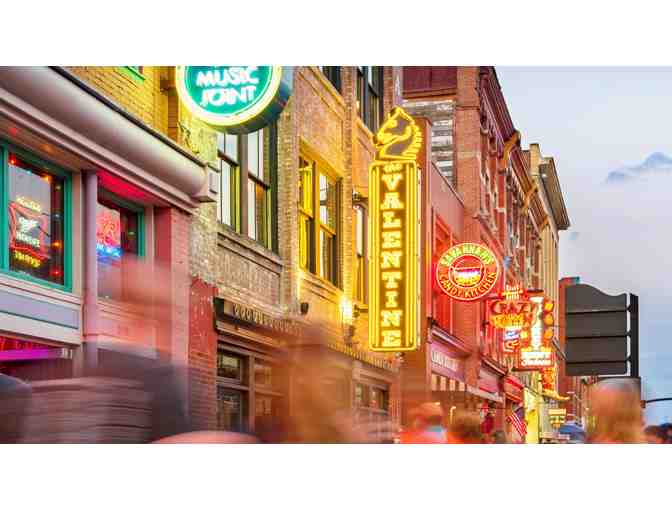 Notes of Nashville - Travel Package