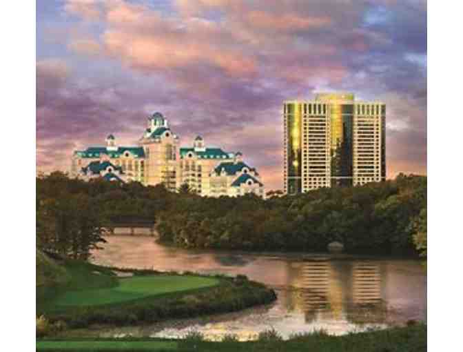 FOXWOODS Deluxe Overnight WITH DINNER!