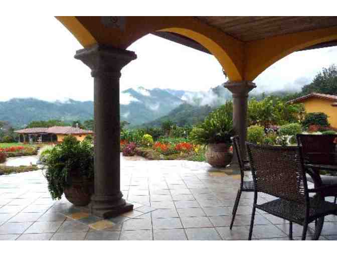 Los Establos Boutique Inn (Panama): 7-nights for up to 3 rooms (Code: 1221)