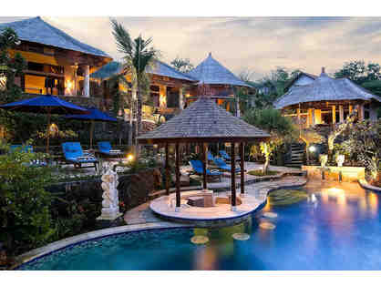 Bali's Exotic Indonesian Escape=8 Days for 2: Jepun Villas+Scuba Diving Lessons+Massages