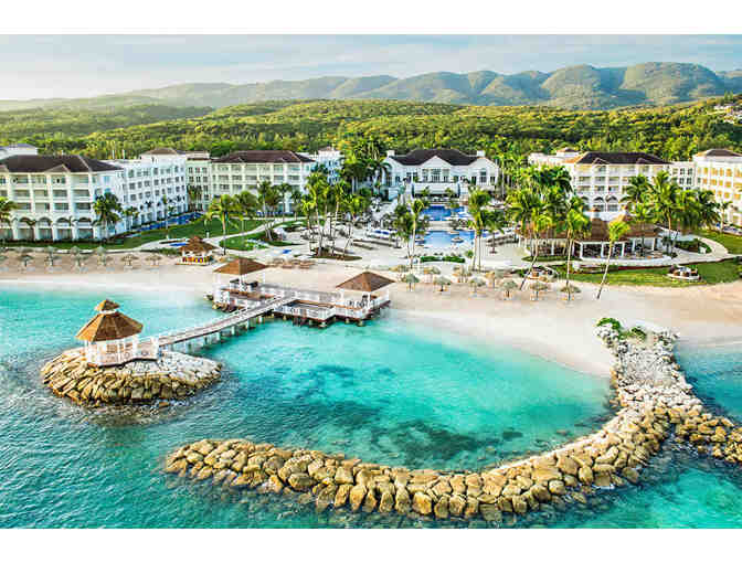 Jamaica's Rhythms and Refreshing Ocean Spray, Montego Bay&gt;Five Days for Fam. of 4 - Photo 1