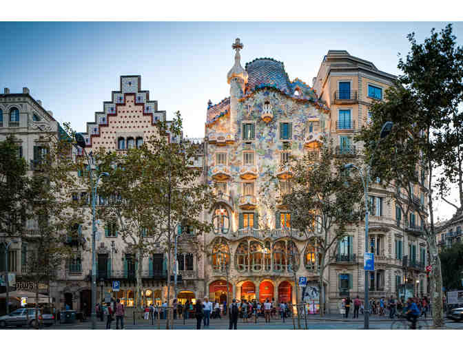 Spain Beguiles and Enchants * 7 days/6 nights Barcelona, Madrid+Railway+Tours+More