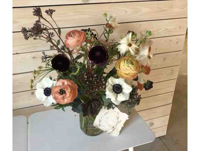 Solstice Flowers and Gifts: Flower Arrangement
