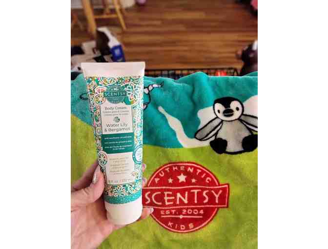 Scentsy Water Lily and Bergamot Body Creme