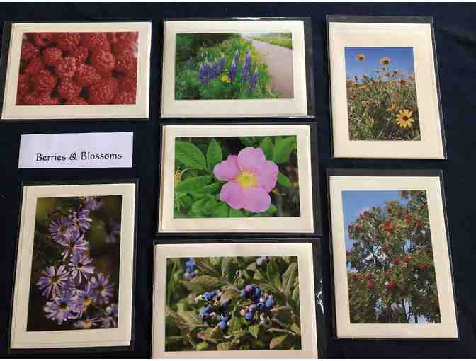 "Berries and Blossoms" - An Assortment of 7 Photocards Created by Shirley Doyle. - Photo 1