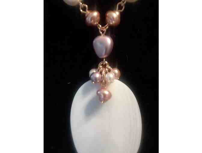 Mother-of-pearl necklace and Pearlesque drop earrings