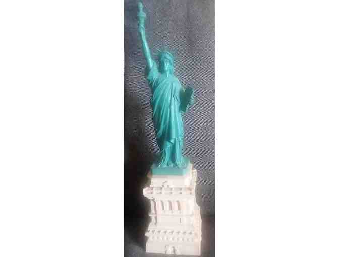 Limited Edition 1986 Alva Barrett Colea Statue of Liberty Collectible